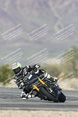 media/Jan-15-2026-Racers Edge (Thu) [[dfebeb70ab]]/2-A Group/Session 5 (Turn 5)/